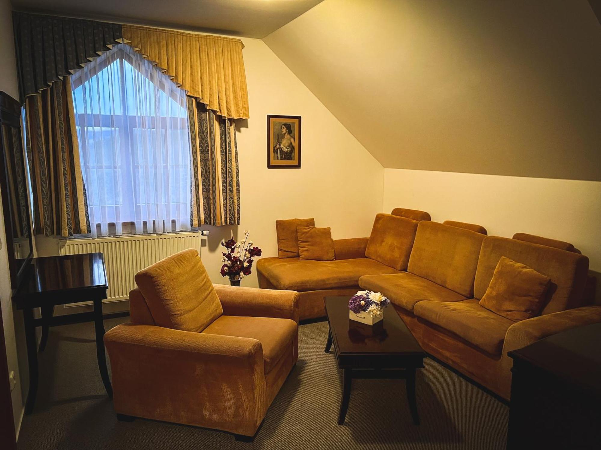 Hotel U Zeleneho Stromu Nepomuk Dış mekan fotoğraf