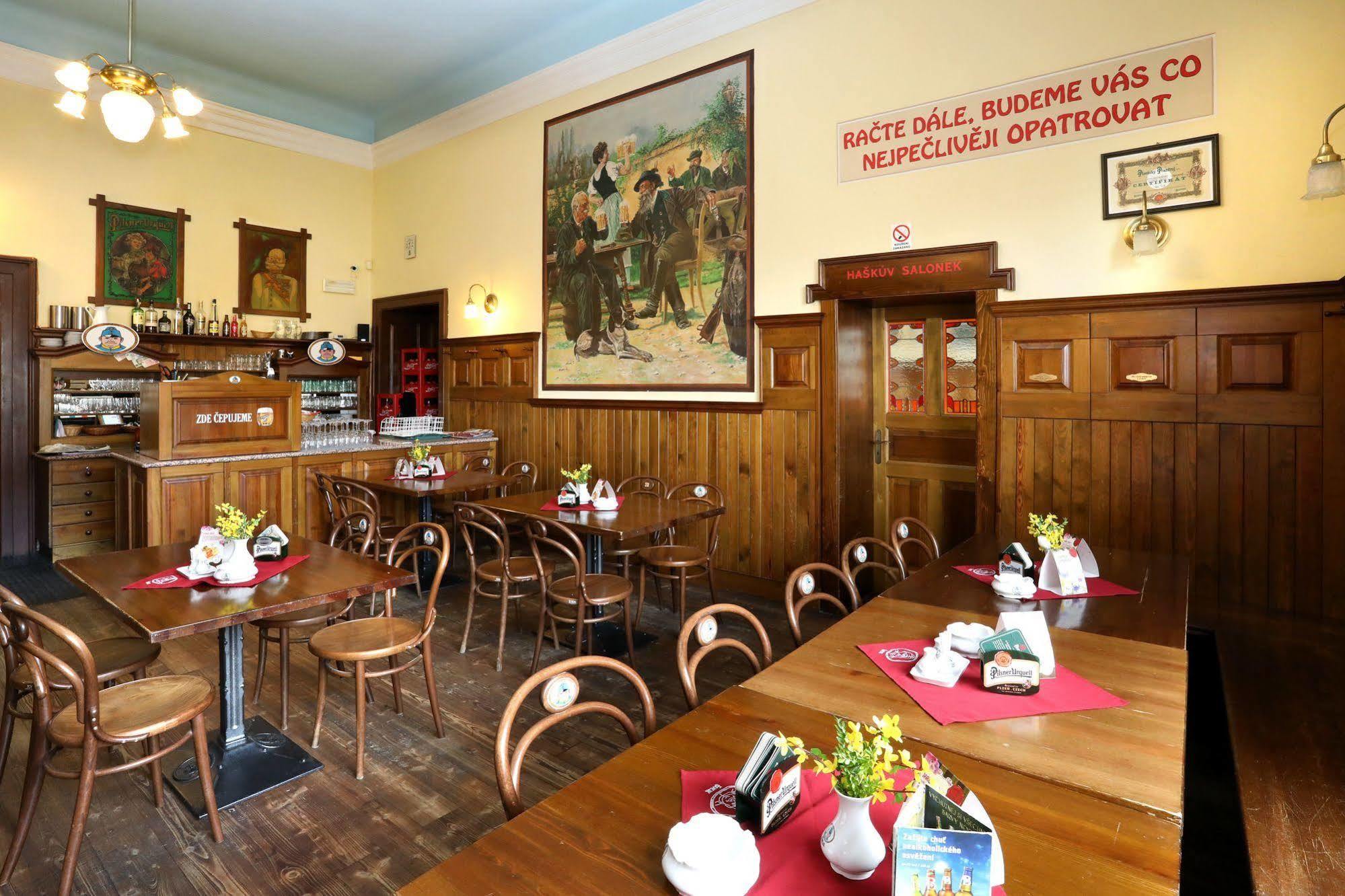 Hotel U Zeleneho Stromu Nepomuk Dış mekan fotoğraf